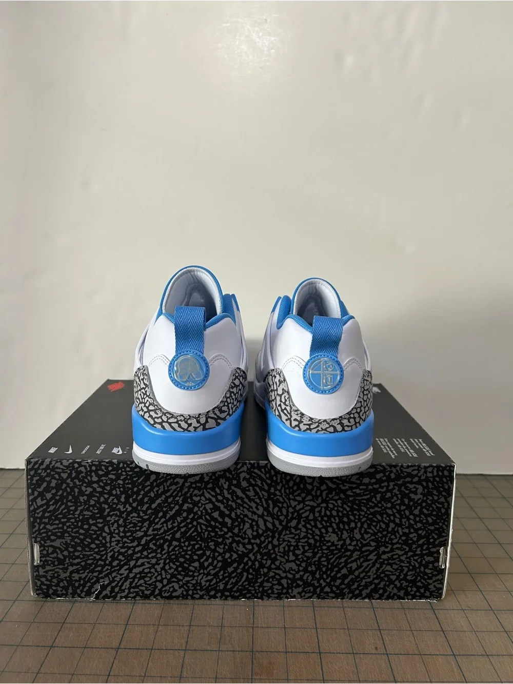 Air Jordan Spizike Low ‘UNC’